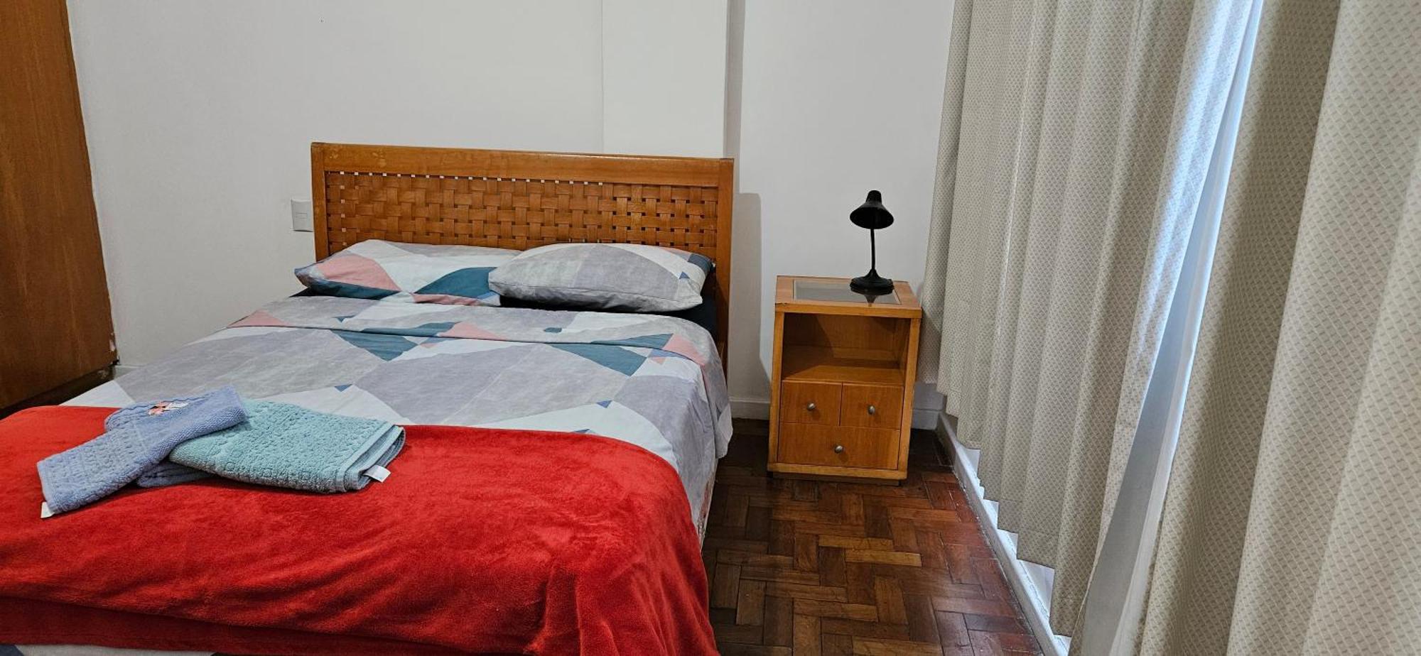 Sua Casa No Rio-copacabana 3 Qts 3 Banheiros A 1 Quadra Da 6 Pessoas *